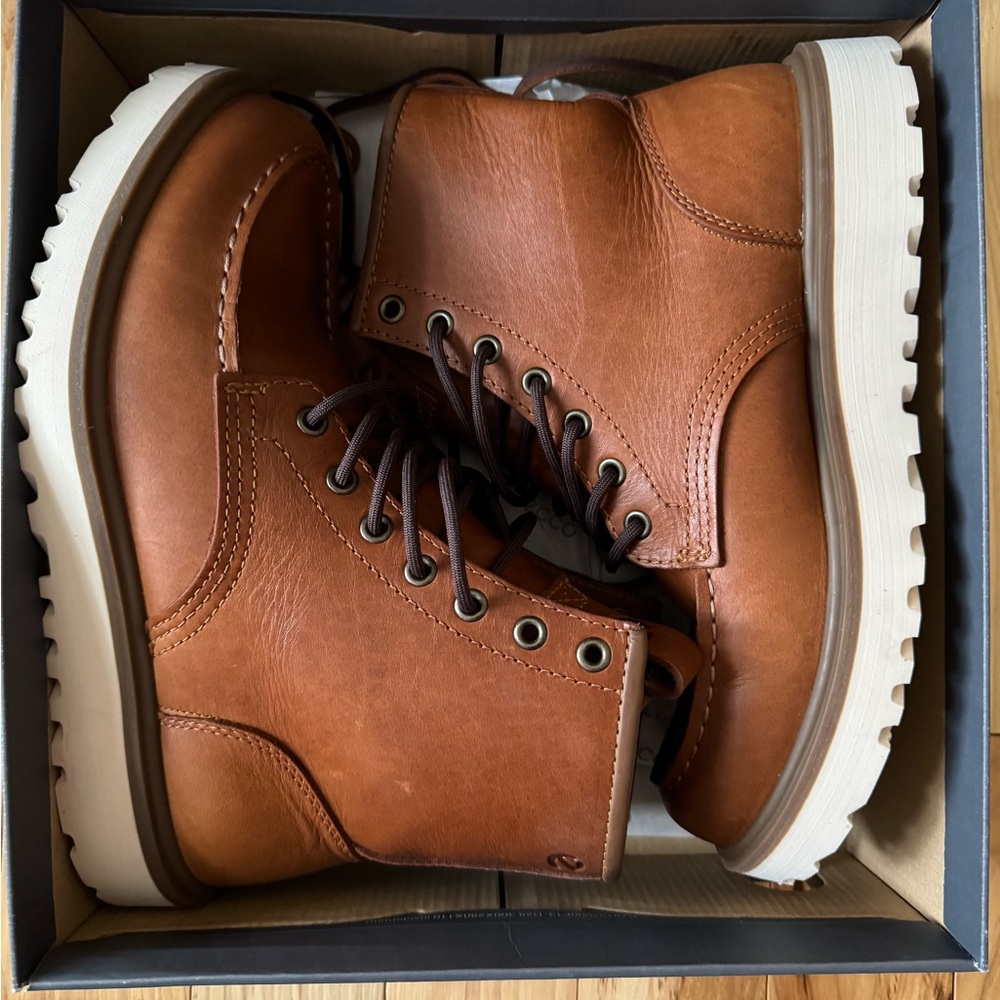 Women’s Ecco cognac leather boots size 40